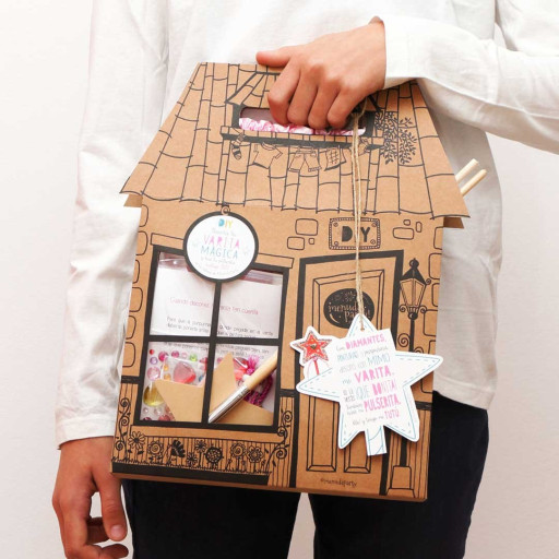 Cajita DIY "Varita mágica"