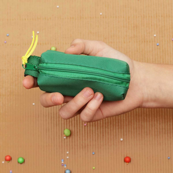 Cajita con 6 chapas de coches para colorear