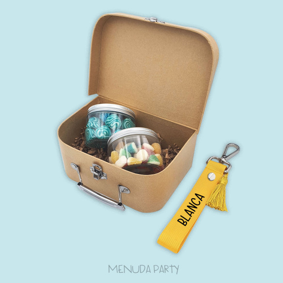 Maletita eco con chuches y llavero